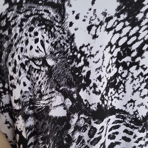 Bold Black & White Leopard Print Women's Top – Eye-Catching & Trendy Style - Picture 5 of 6